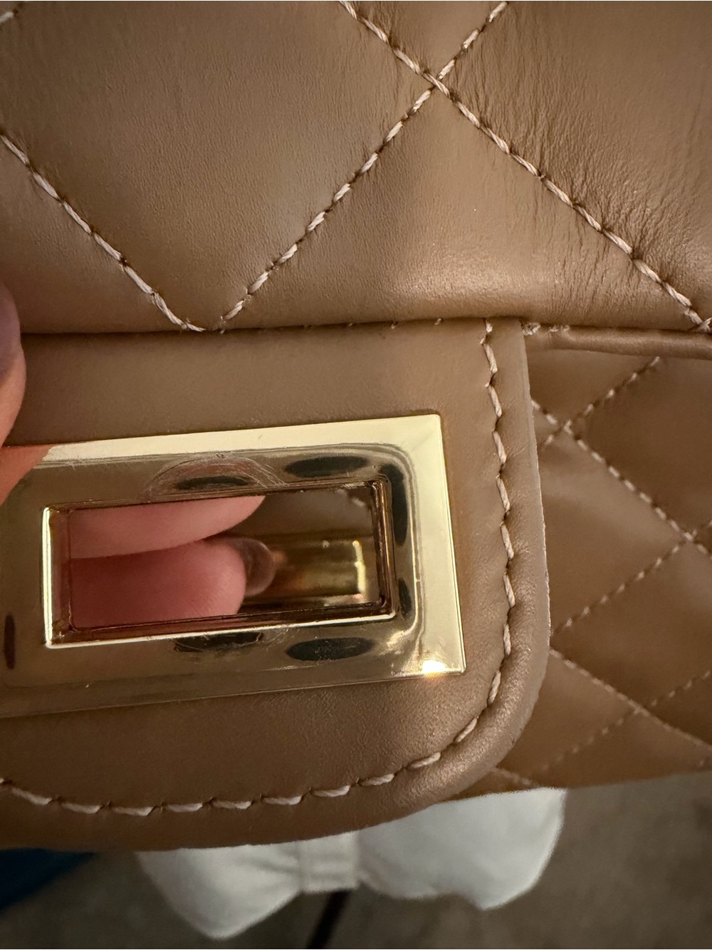 Vera Pelle Quilted Italian Handmade Leather Medium Shoulder Bag, Taupe and Gold - Picture 3 of 7